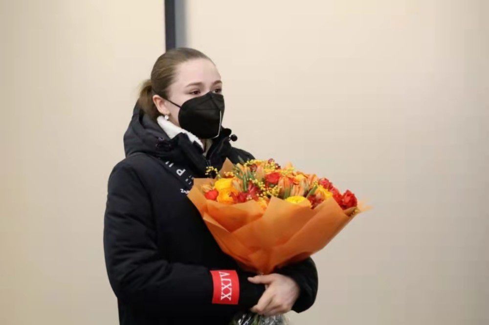 美女扒开屁股让男子桶爽