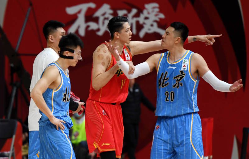 口述被两个男人3p爽